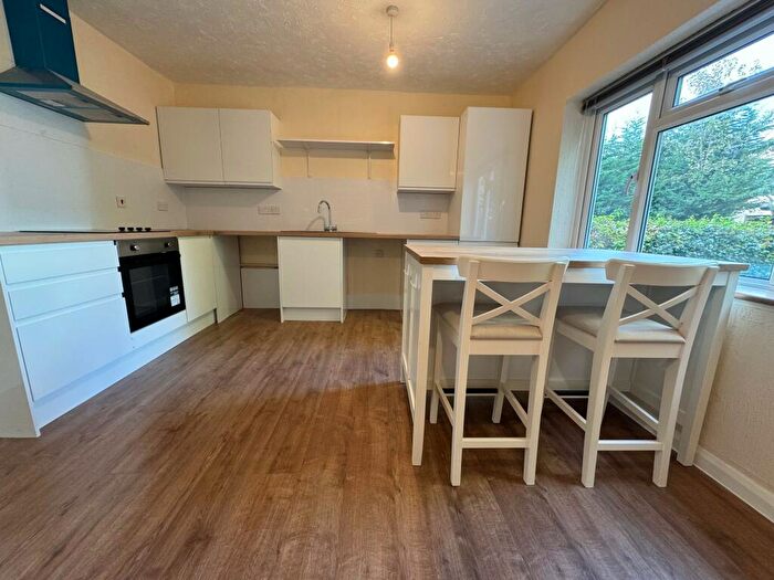 2 Bedroom Detached House To Rent In London Road, Sittingbourne, ME10