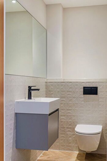 2 Bedroom Semi-Detached Bungalow For Sale In Tilburstow Hill Road, Godstone, Surrey, RH9