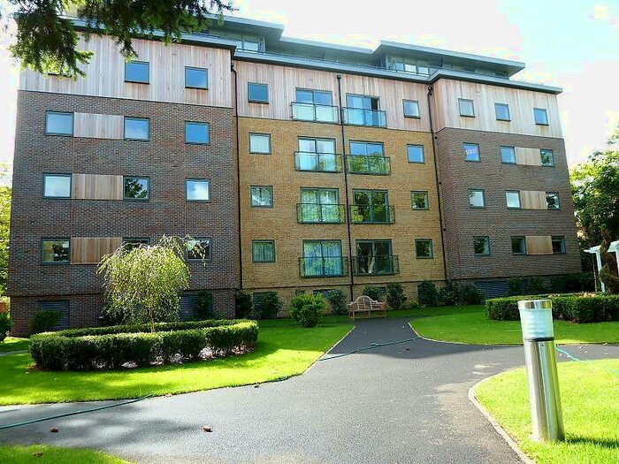 2 Bedroom Apartment To Rent In Priory Point, Southcote Lane, Reading, RG30