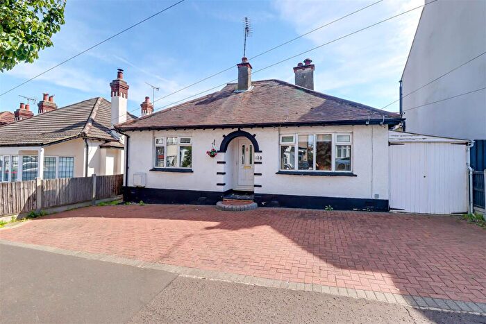 2 Bedroom Detached Bungalow For Sale In Leighton Avenue, Leigh-on-Sea, SS9