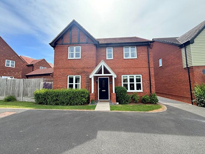 4 Bedroom Detached House For Sale In Thompson Close, Mickleover, DE3