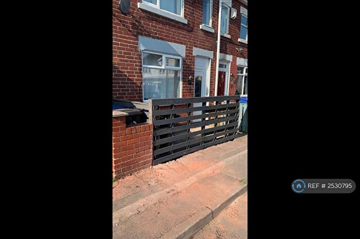 2 Bedroom Terraced House To Rent In Victoria Road, Edlington, Doncaster, DN12