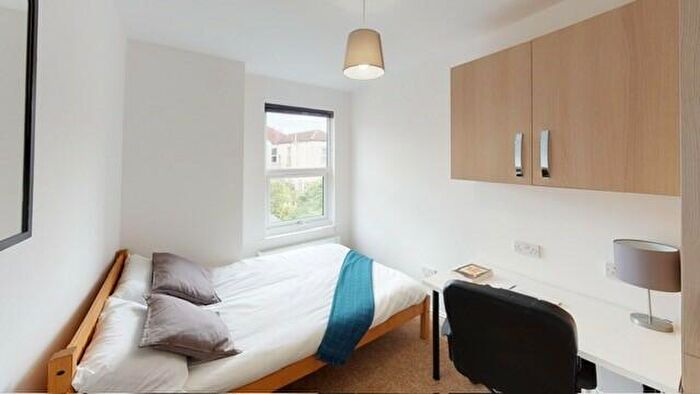 8 Bedroom Terraced House To Rent In Baileys Road, Portsmouth, Hampshire, PO5