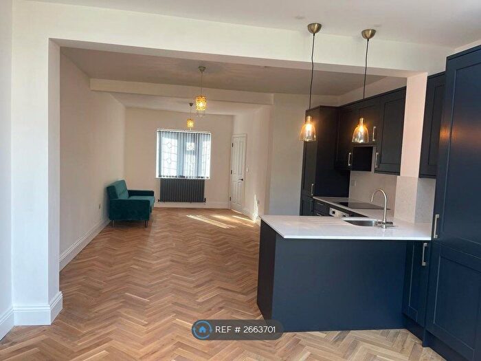 3 Bedroom Terraced House To Rent In Manor Road, London, E17