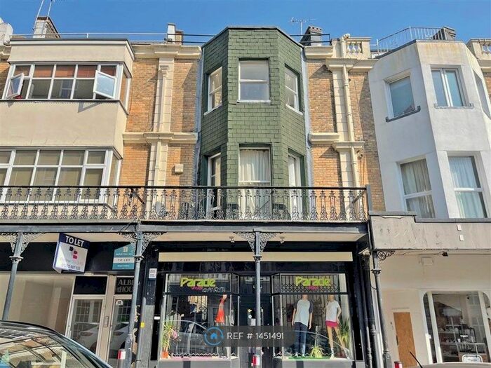 2 Bedroom Flat To Rent In Albert Road, Bournemouth, BH1