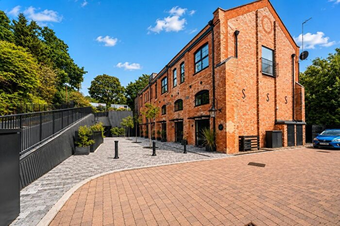 1 Bedroom Maisonette For Sale In London Road, St. Albans, AL1