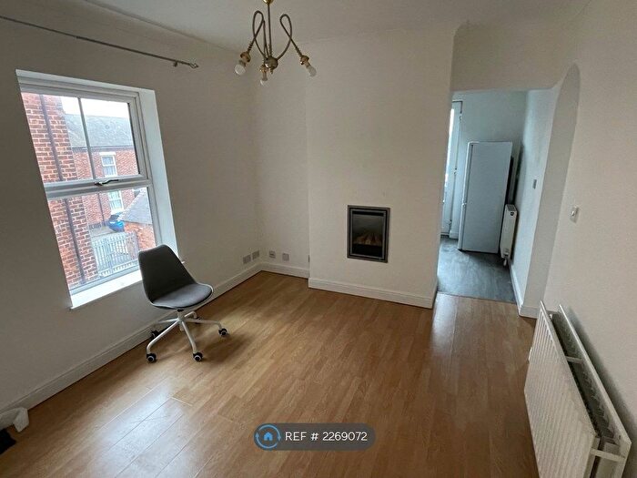 1 Bedroom Flat To Rent In Edleston Road, Crewe, CW2