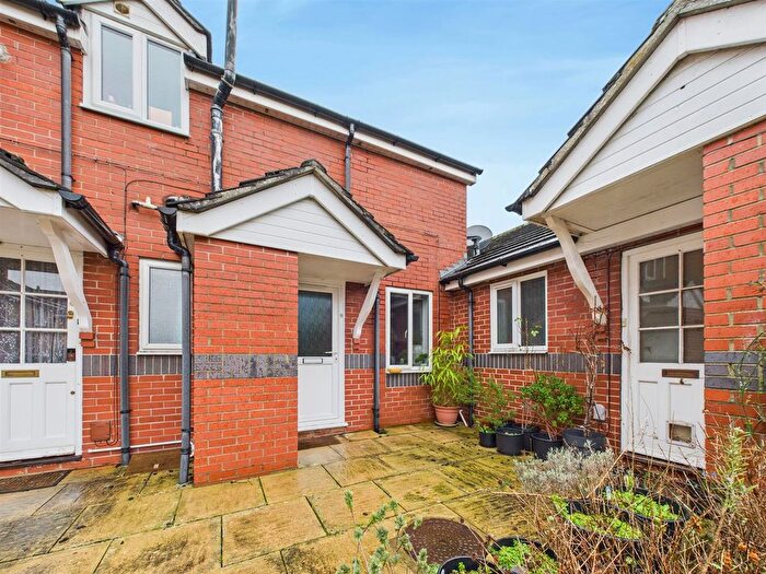 1 Bedroom Flat For Sale In -, London Road, Chippenham, SN15