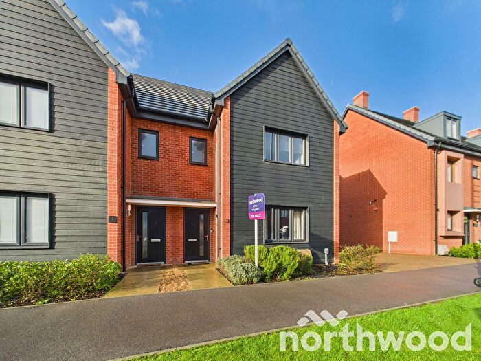 4 Bedroom Semi Detached House For Sale In Heritage Road, Bridgefield, Ashford, TN25