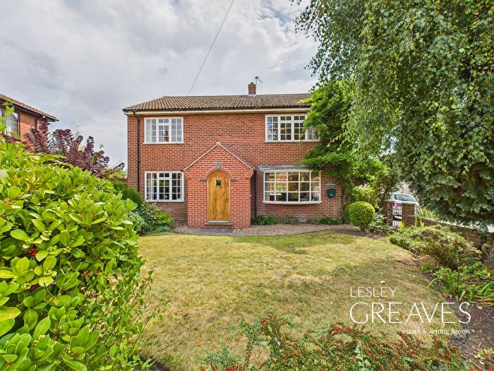 4 Bedroom Detached House For Sale In Main Street, Caythorpe, Nottingham, NG14