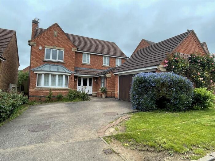 4 Bedroom Detached House To Rent In Roundhill Close, Market Harborough, LE16