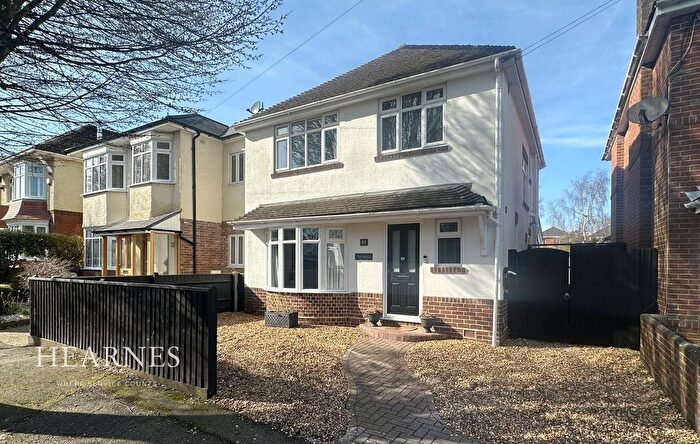 3 Bedroom Detached House For Sale In Winston Road, Bournemouth, BH9
