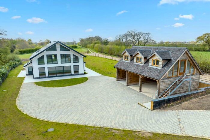 4 Bedroom Detached House For Sale In Somerford Booths, CW12