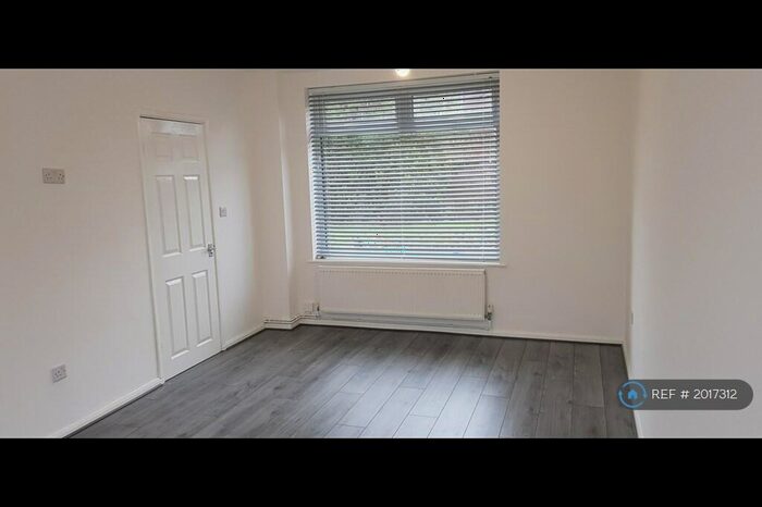 2 Bedroom Semi-Detached House To Rent In Weaverham Way, Handforth, Wilmslow, SK9