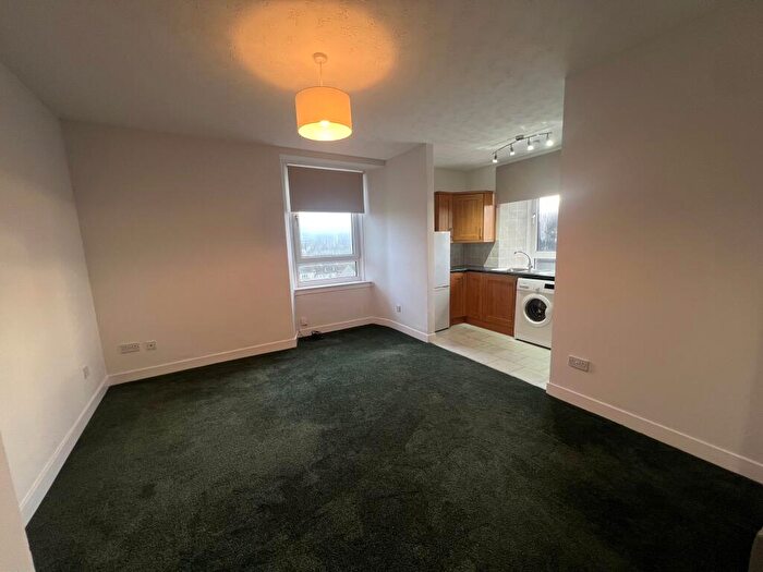 1 Bedroom Flat To Rent In Morton Place, KA1