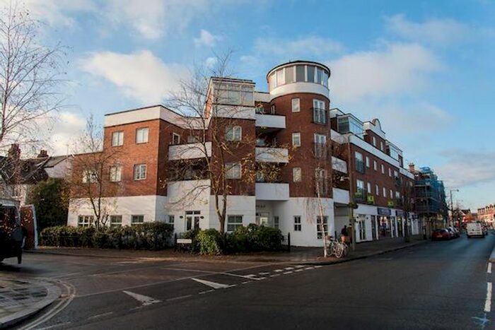 1 Bedroom Flat To Rent In Michell House, Heath Road, Twickenham, TW1