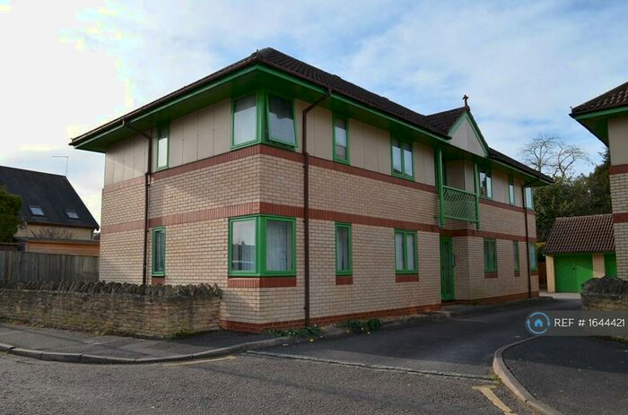 1 Bedroom Flat To Rent In Victoria Court, Bicester, OX26