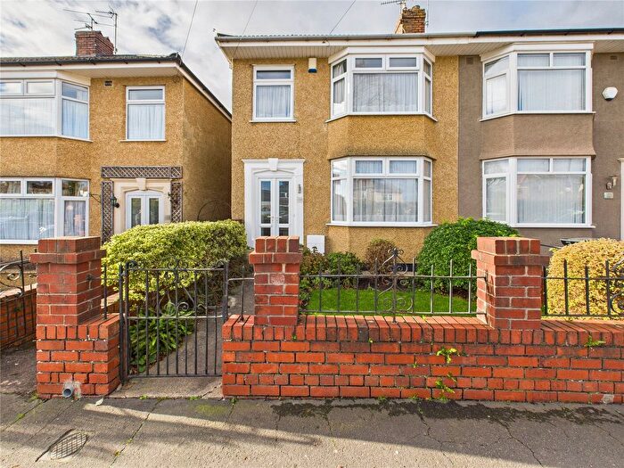 3 Bedroom End Terrace House For Sale In Kingsway, Bristol, BS5