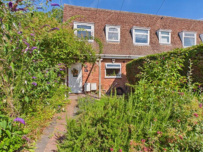 2 Bedroom Town House For Sale In Fernwood Close, Shirland, Alfreton, DE55