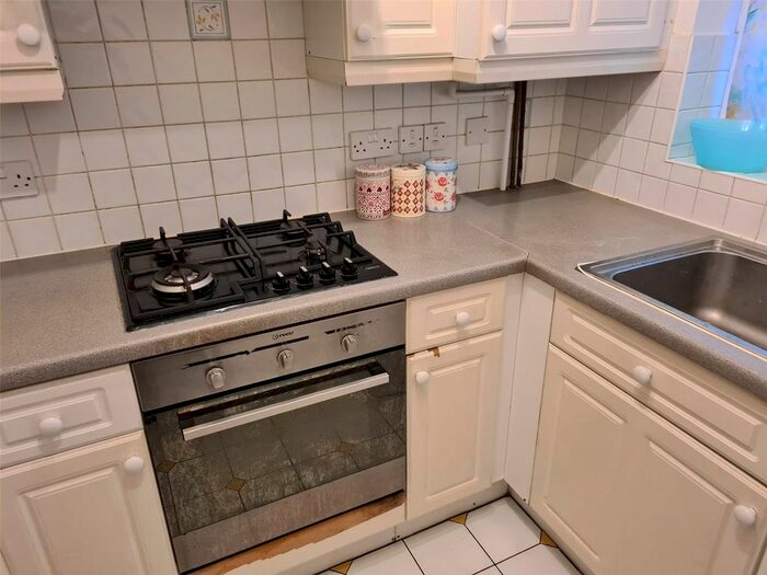 2 Bedroom End Of Terrace House To Rent In Munslow Gardens, Sutton, Surrey, SM1