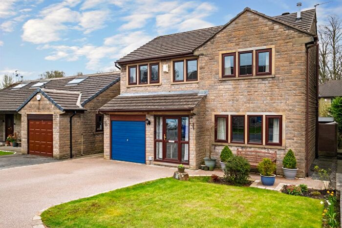 4 Bedroom Detached House For Sale In Holden Close, Barrowford, Nelson, Lancashire, BB9