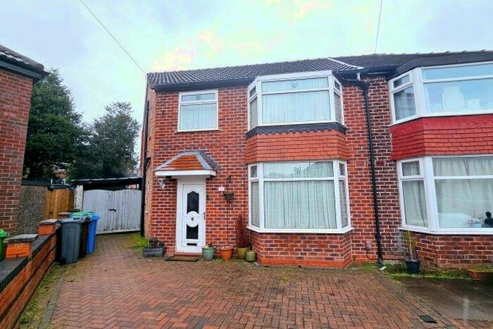 4 Bedroom Property To Rent In Selsey Drive, Manchester, M20