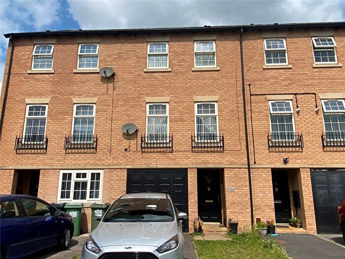 5 Bedroom Terraced House For Sale In Broomer Street, Ravensthorpe, Dewsbury, WF13