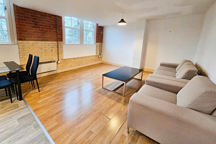 2 Bedroom Apartment For Sale In Bromley House, Church Street, Beeston, NG9