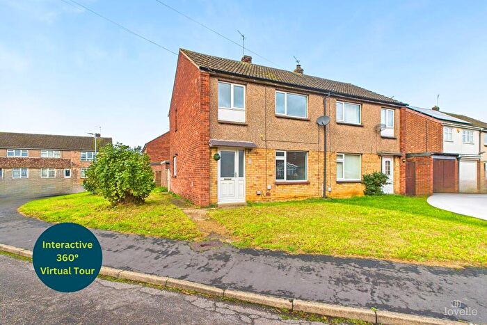 3 Bedroom Semi-Detached House For Sale In Boynton Crescent, Winterton, North Lincolnshire, DN15