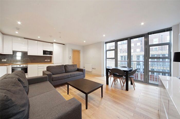 2 Bedroom Flat To Rent In Corben Mews, Clyston Street, SW8