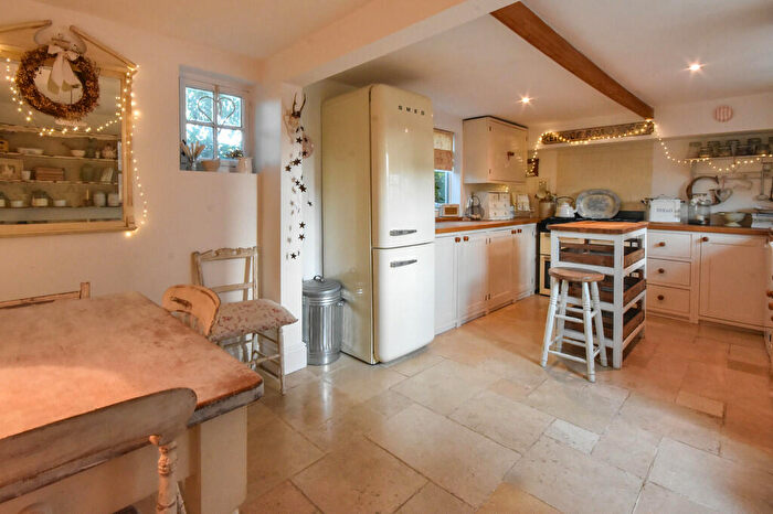 3 Bedroom Cottage For Sale In Main Street, Hickling, LE14