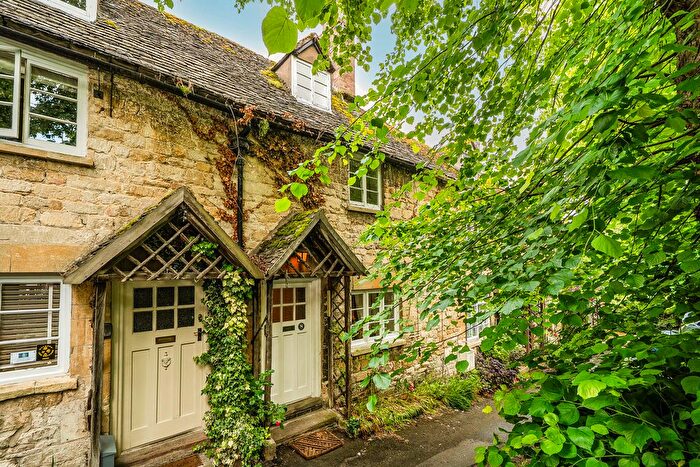 2 Bedroom Cottage For Sale In Vineyard Street, Winchcombe, GL54