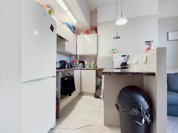 2 Bedroom Flat To Rent In Goldstone Villas, Hove, BN3