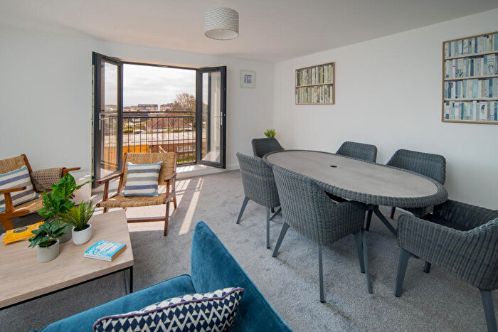 2 Bedroom Apartment To Rent In Carter Street, Sandown, PO36