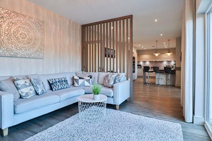 5 Bedroom Detached House For Sale In Ash Lane, Darlington, DL2