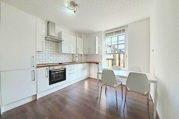4 Bedroom Flat To Rent In Radcliffe Buildings, Portpool Lane, London, EC1N