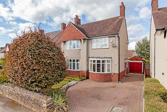 3 Bedroom Detached House For Sale In Highfield Lane, Newbold, Chesterfield, S41