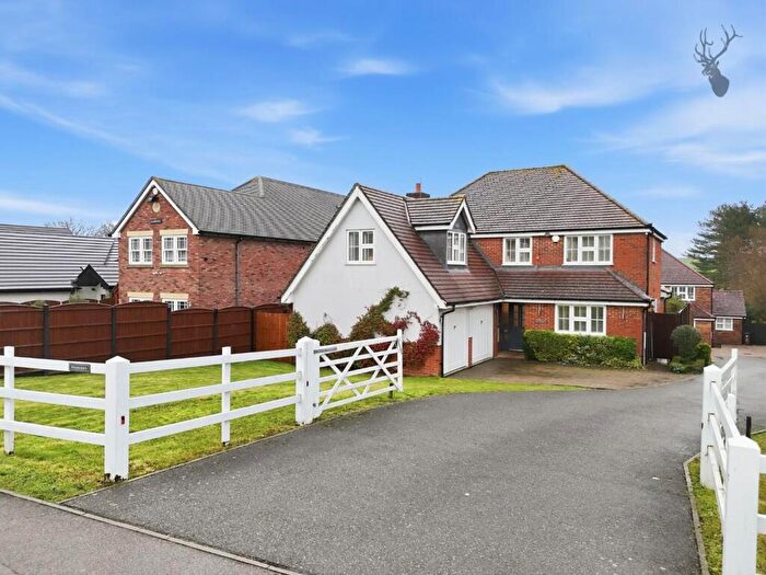 5 Bedroom Detached House For Sale In Tysea Hill, Stapleford Abbotts, RM4