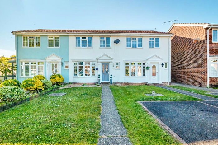 3 Bedroom Terraced House For Sale In Westminster Drive, Aldwick, Bognor Regis, PO21
