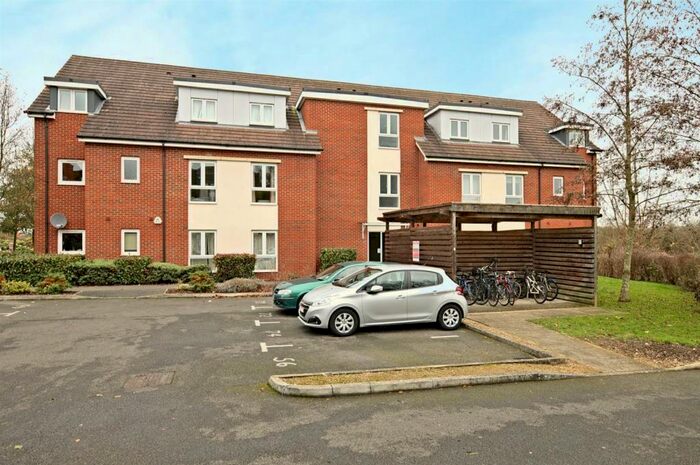 2 Bedroom Flat To Rent In Leander Way Oxford, OX1