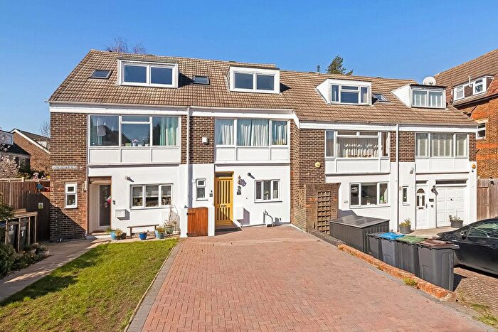 3 Bedroom Property For Sale In Warminster Road, South Norwood, London, SE25