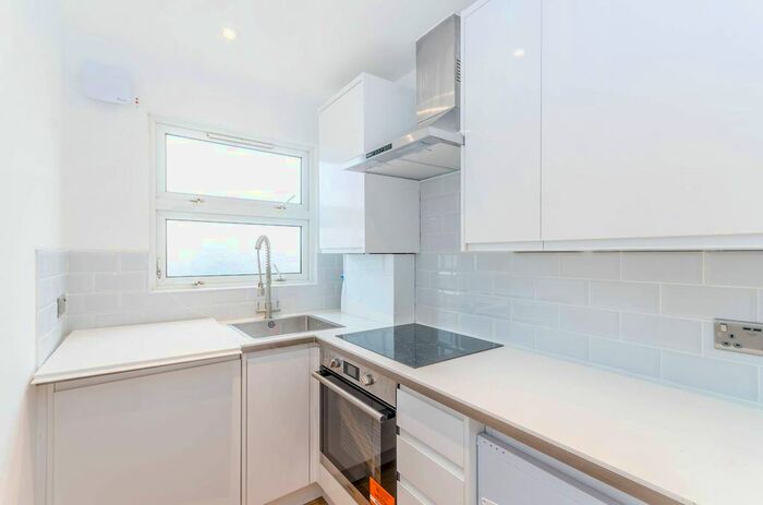 1 Bedroom Flat To Rent In Queen's Park, Queen's Park, London, W9