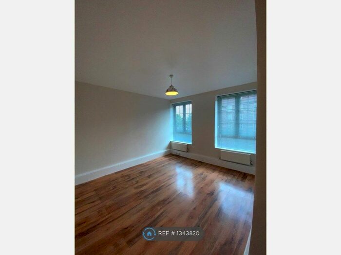 1 Bedroom Flat To Rent In Wheatland House, London, SE22