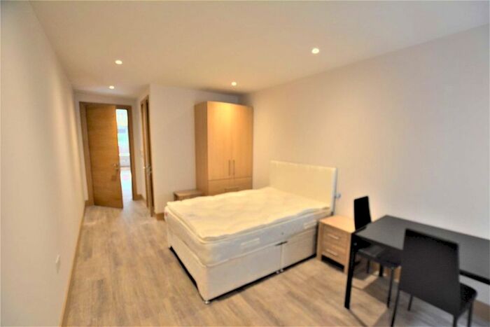 Studio To Rent In Colindale Avenue, London, NW9