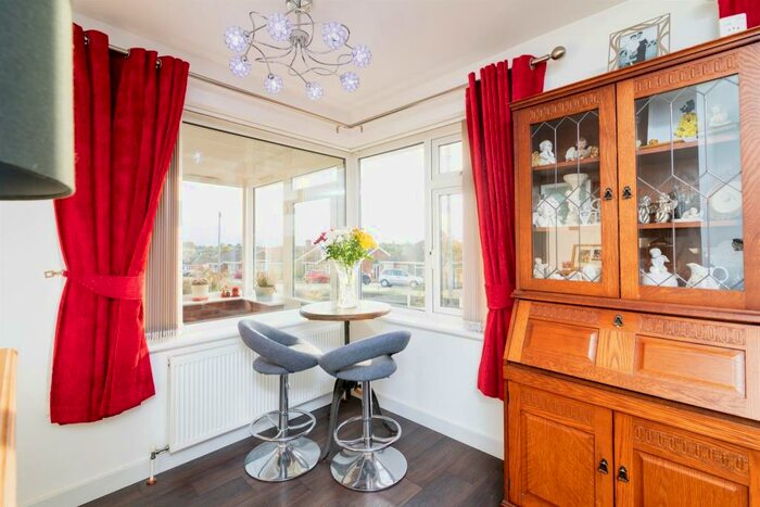 2 Bedroom Detached Bungalow For Sale In Claydon Drive, Lowestoft, NR32