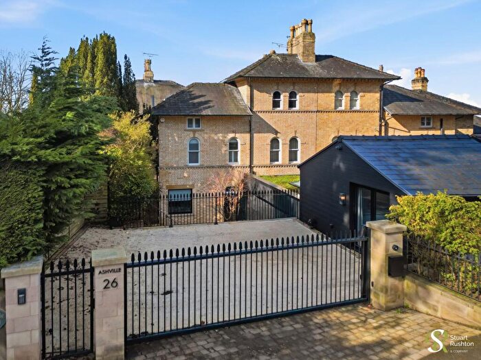 3 Bedroom Terraced House For Sale In Congleton Road, Alderley Edge, SK9