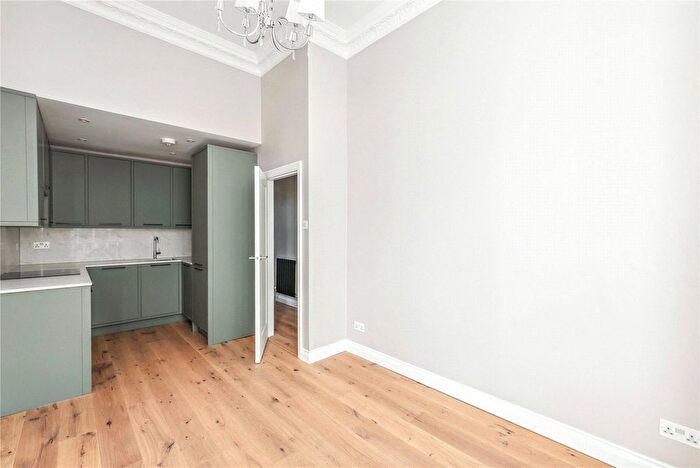 2 Bedroom Flat To Rent In Devonshire Terrace, London, W2
