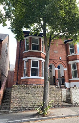 6 Bedroom Semi Detached House To Rent In Albert Grove, Lenton, Nottingham, NG7