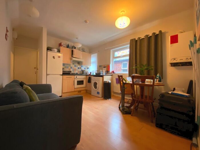1 Bedroom Flat To Rent In Howard Terrace, Adamsdown, CF24