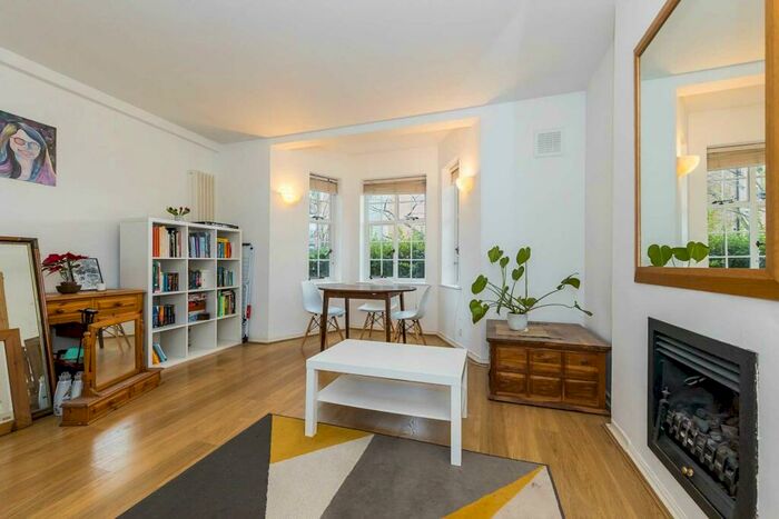 2 Bedroom Flat To Rent In Myddelton Passage, N1